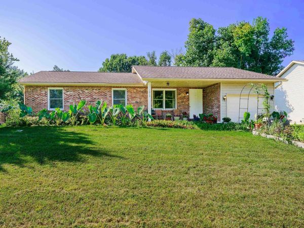 1019 W Countryside Lane, Bloomington, IN 47403