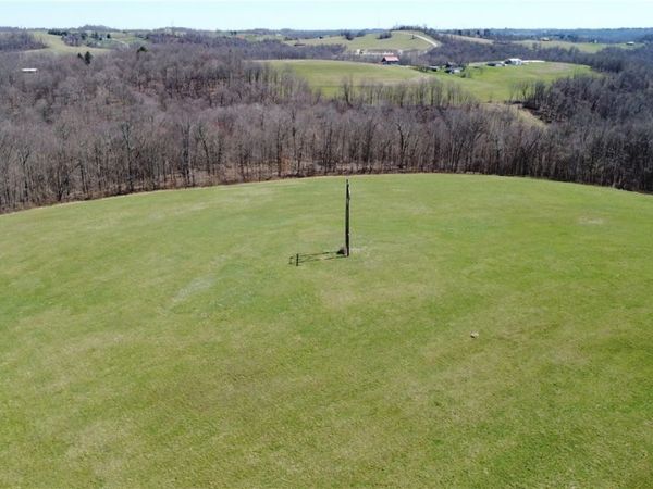 Zunick Road, Bridgeport, OH 43912