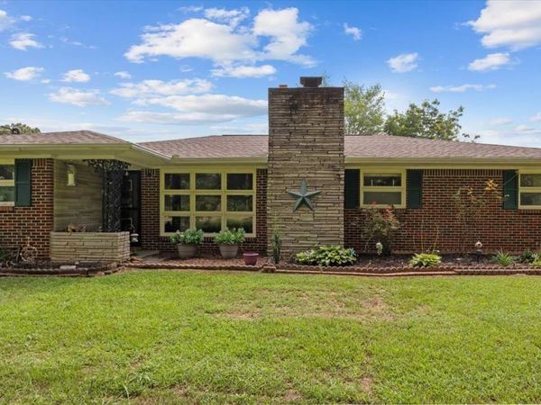 4670 Highway 69A , Camden, TN 38320
