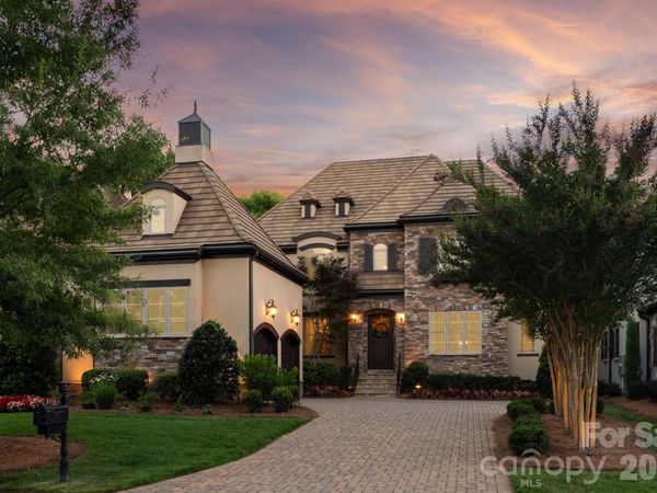 8718 Thornbury Place, Waxhaw, NC 28173