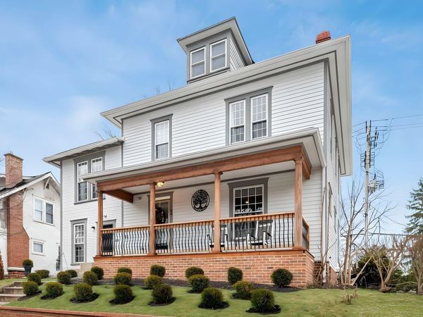 24 S High Street , New Albany, OH 43054
