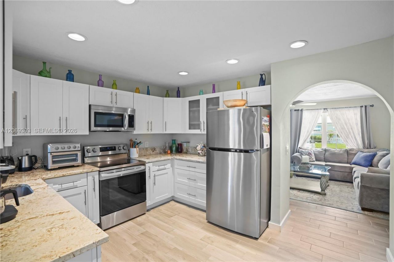 142 NW 10th Ct, Boynton Beach, FL 33426 Photo