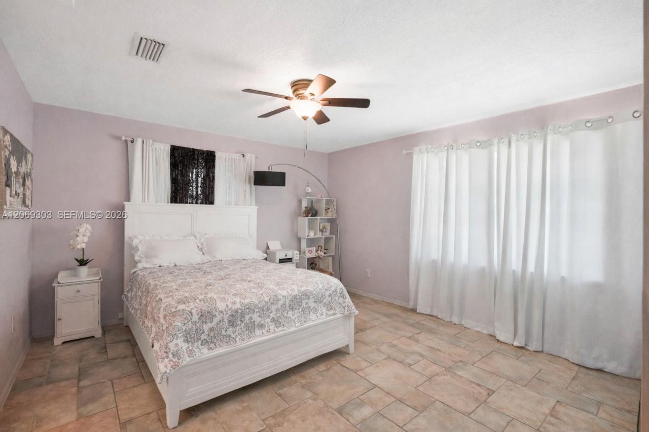 142 NW 10th Ct, Boynton Beach, FL 33426 Photo