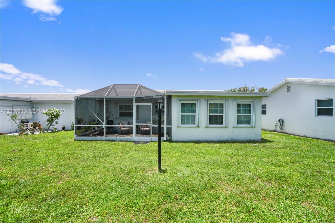142 NW 10th Ct, Boynton Beach, FL 33426 Photo