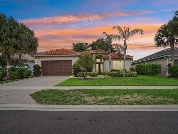 4460 Mariners Cove Dr , Wellington, FL 33449