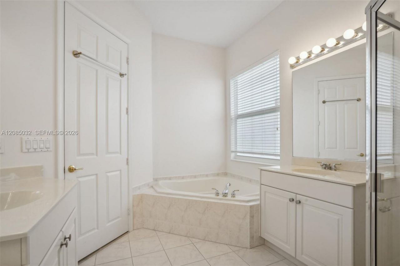 4460 Mariners Cove Dr, Wellington, FL 33449 Photo