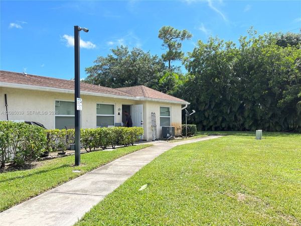 5080 Sanctuary Way, Unit B, West Palm Beach, FL 33417