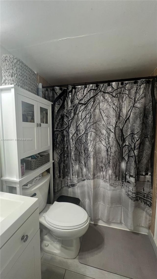 1480 W 46th St, Unit 210, Hialeah, FL 33012 Photo