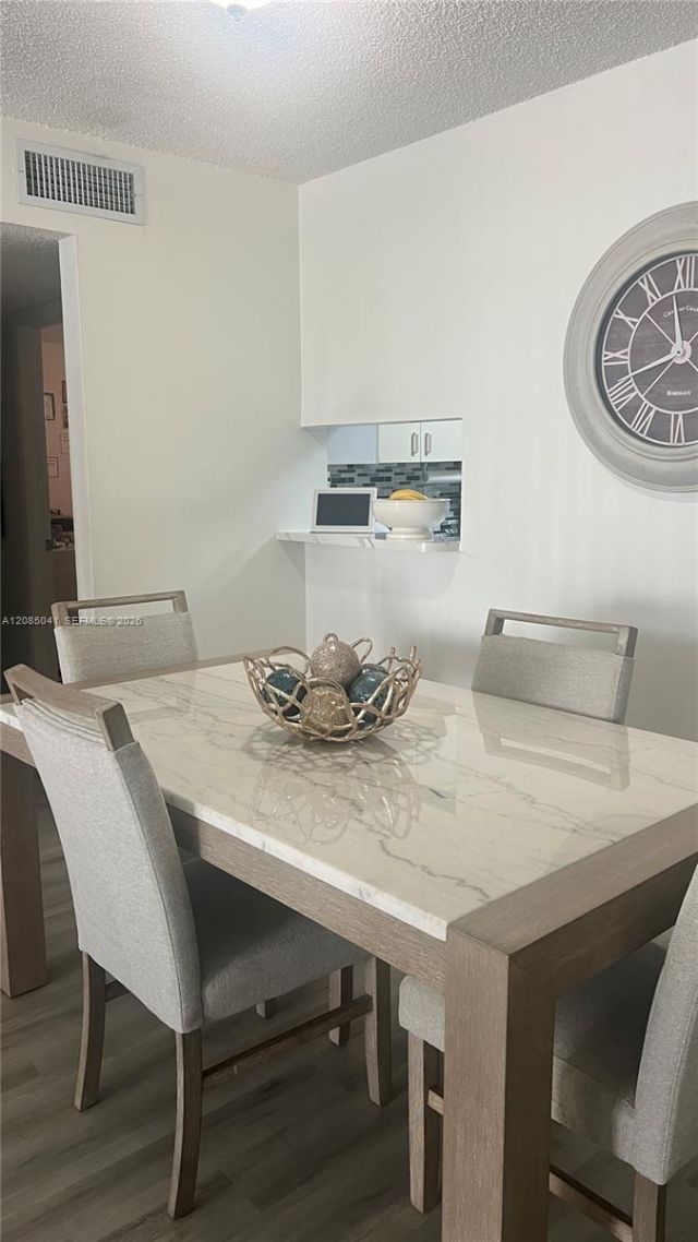 1480 W 46th St, Unit 210, Hialeah, FL 33012 Photo