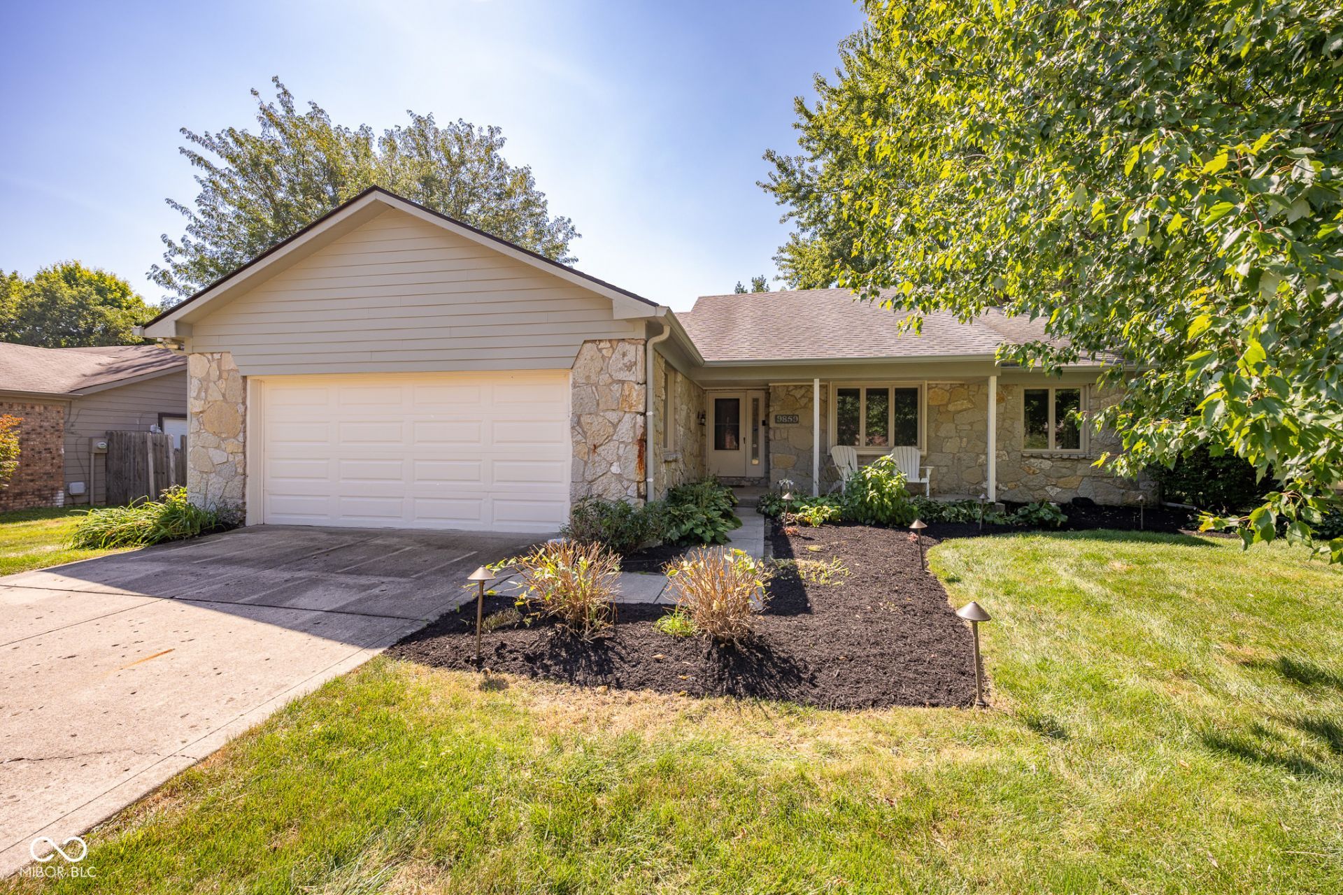 9859 Beam Ridge Drive, Indianapolis, IN 46256 Main Photo