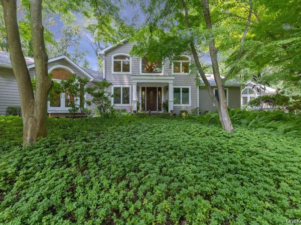 29 Farm Road , Head Of The Harbor, NY 11780