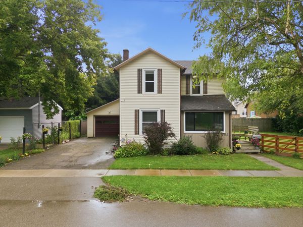 110 N Pearl Street, Vicksburg, MI 49097