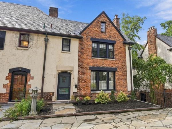 8 Mayfair Lane, Buffalo, NY 14201