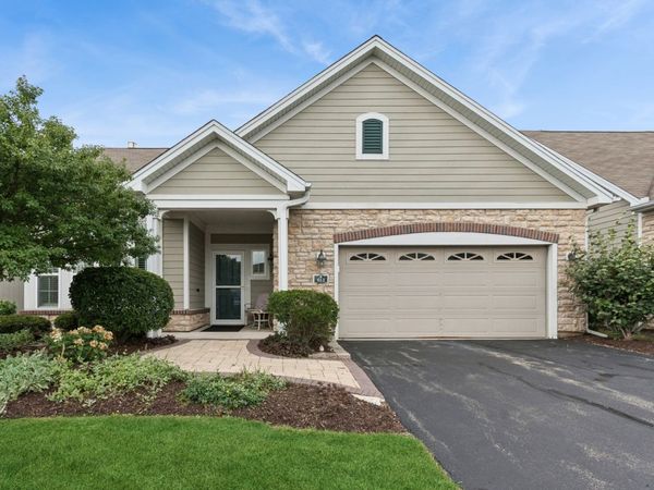 613 Handel Lane , Woodstock, IL 60098
