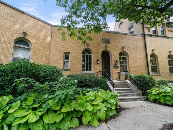 60 E Glen Road, Unit 303, Brookline, MA 02445