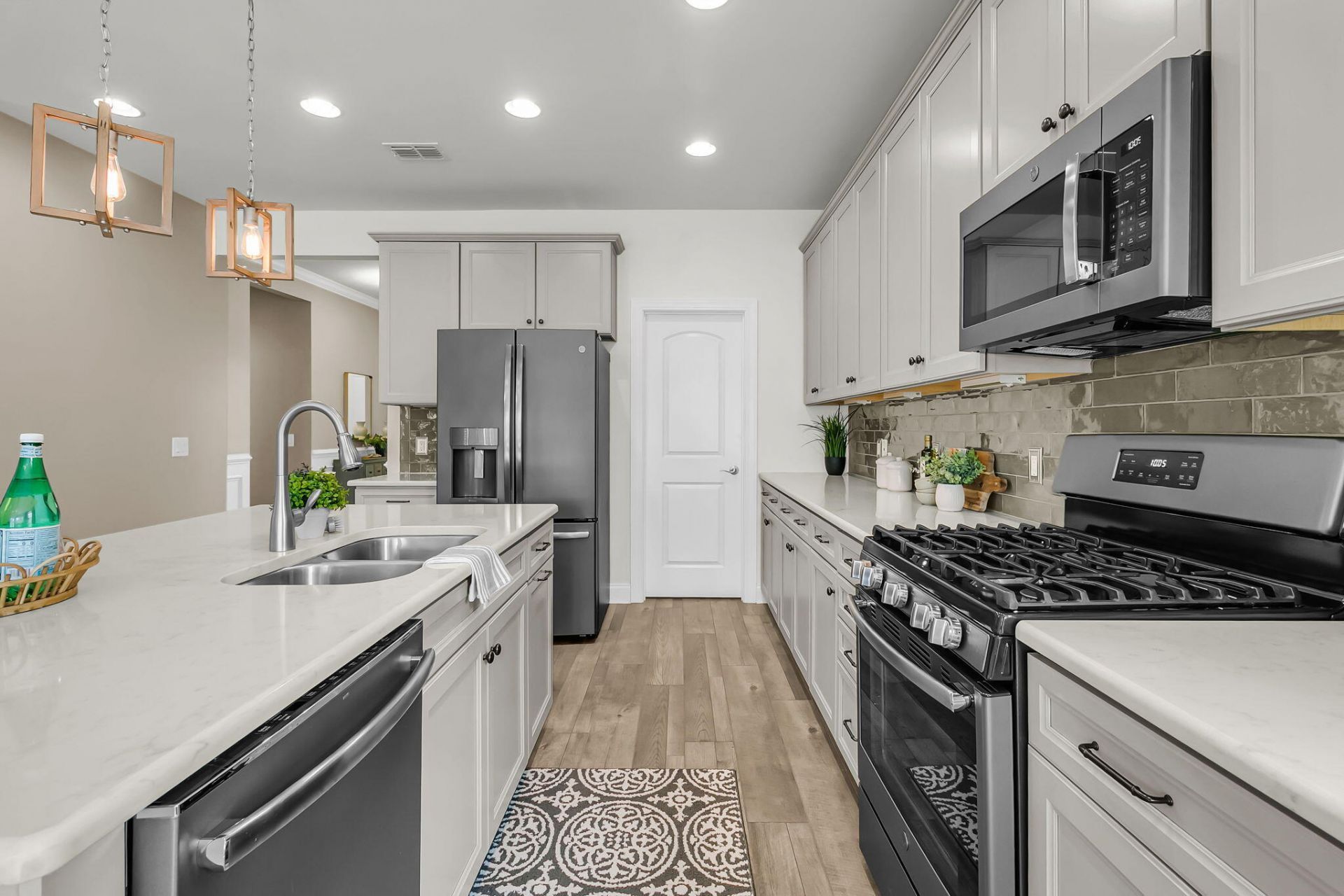 213 Fall Crossing Place Photo 11
