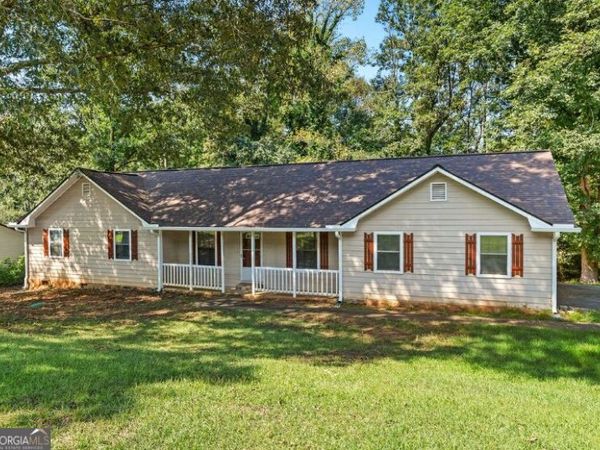 212 Farmbrook Parkway E, Stockbridge, GA 30281
