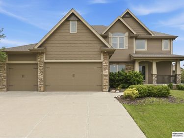 12411 Osprey Lane, Papillion, NE 68046