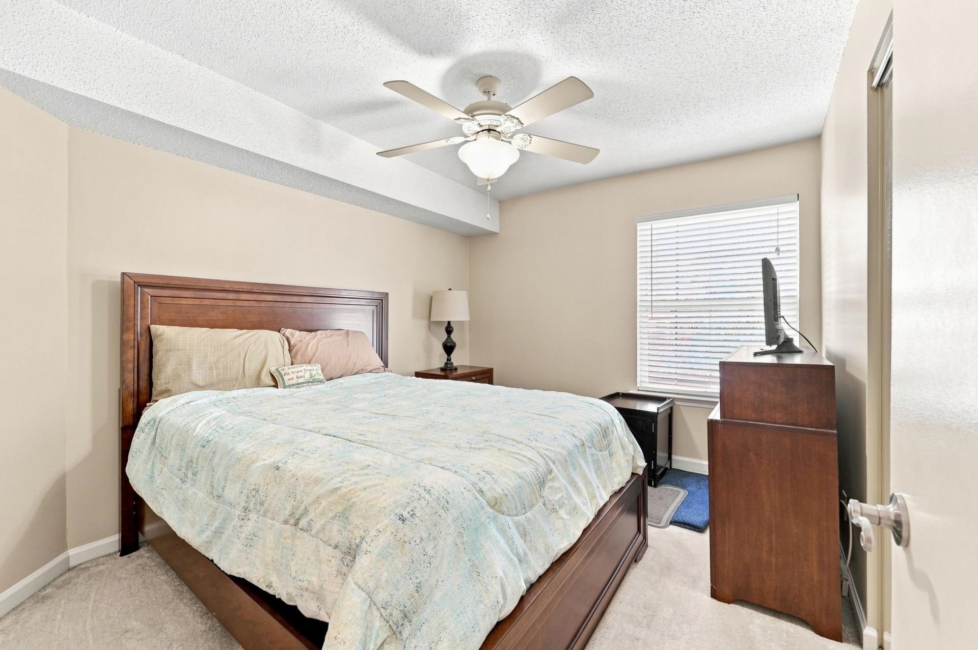 2225 Clearwater Dr. Photo 10
