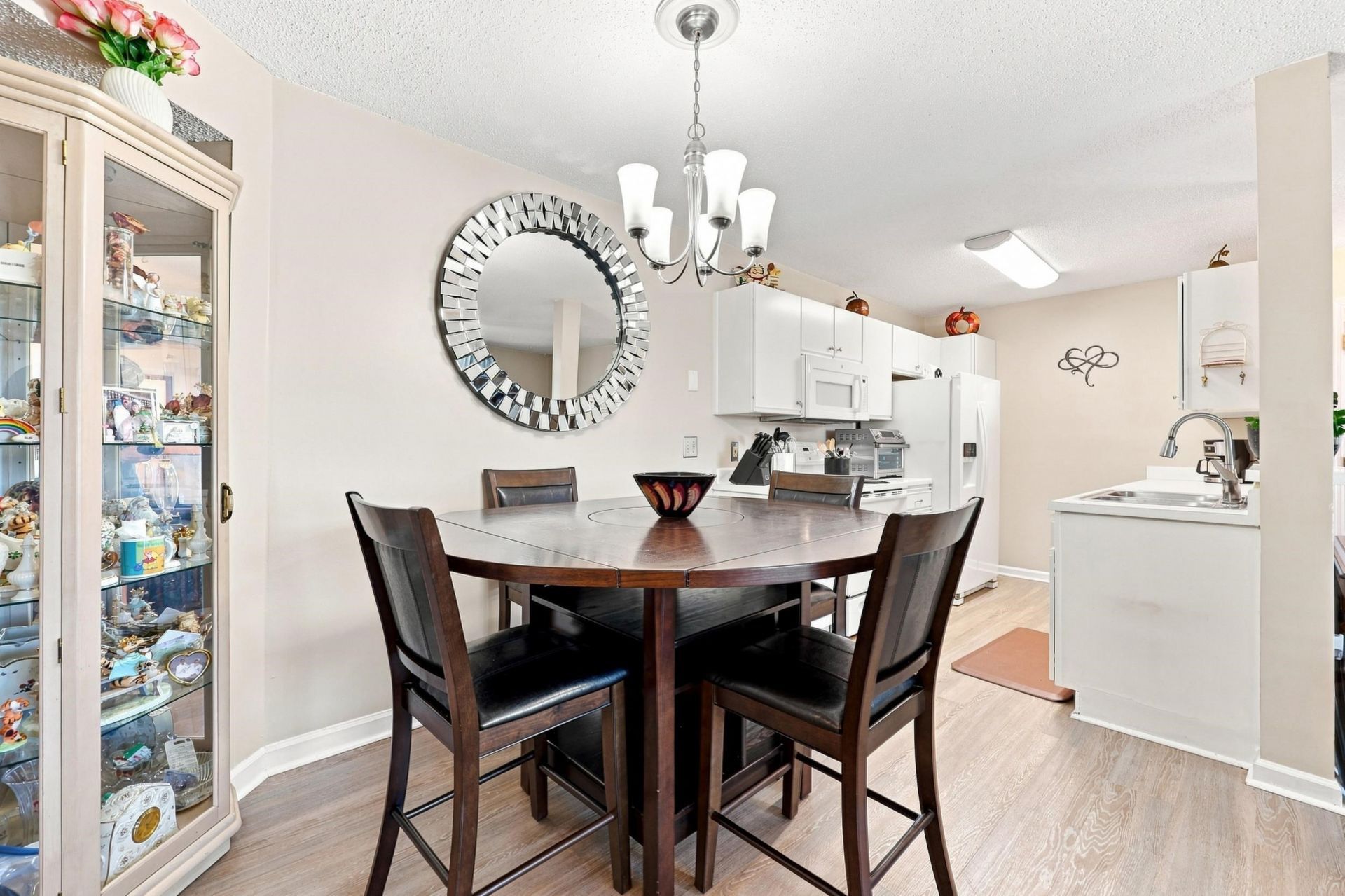 2225 Clearwater Dr. Photo 6
