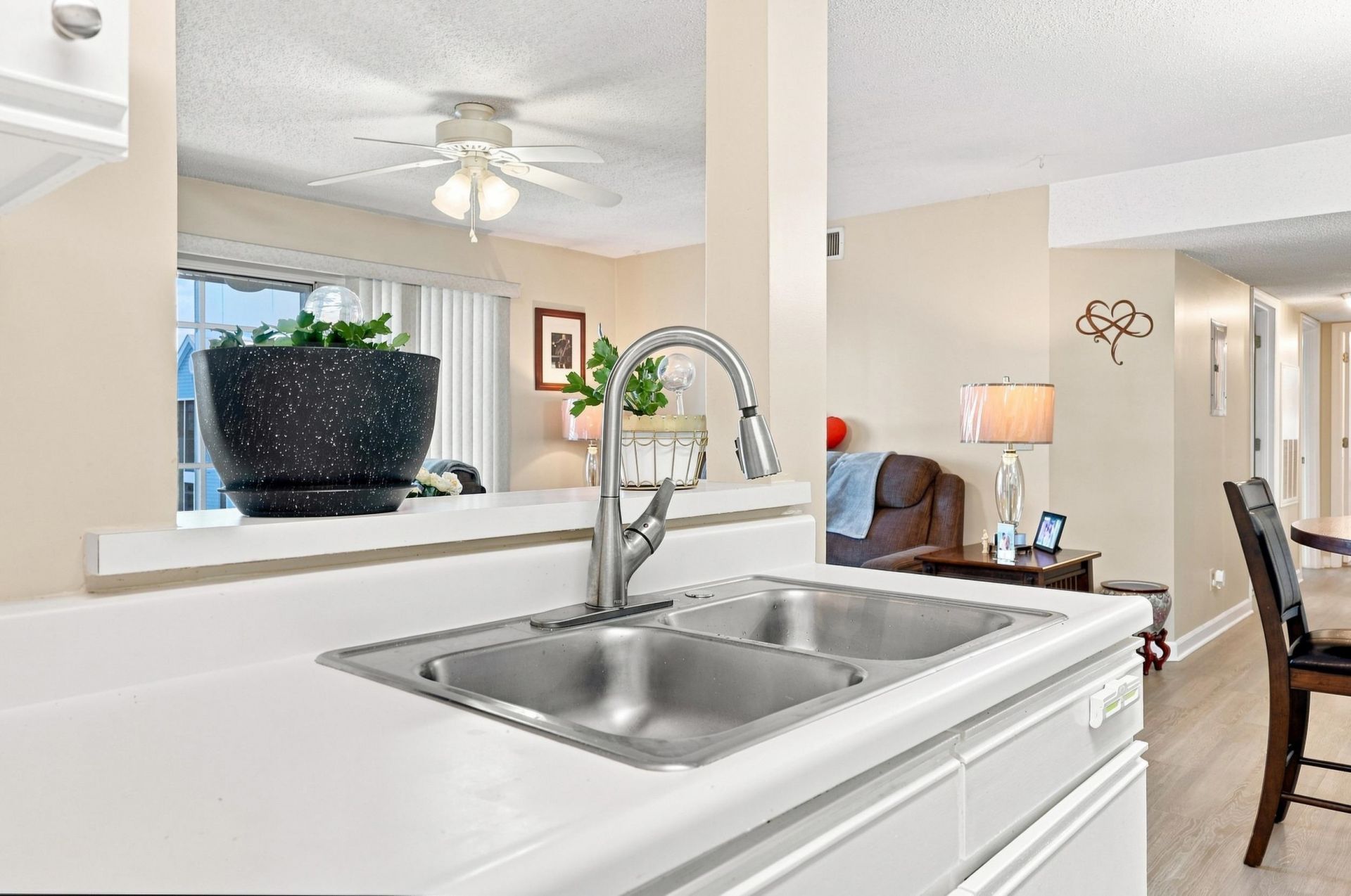 2225 Clearwater Dr. Photo 9