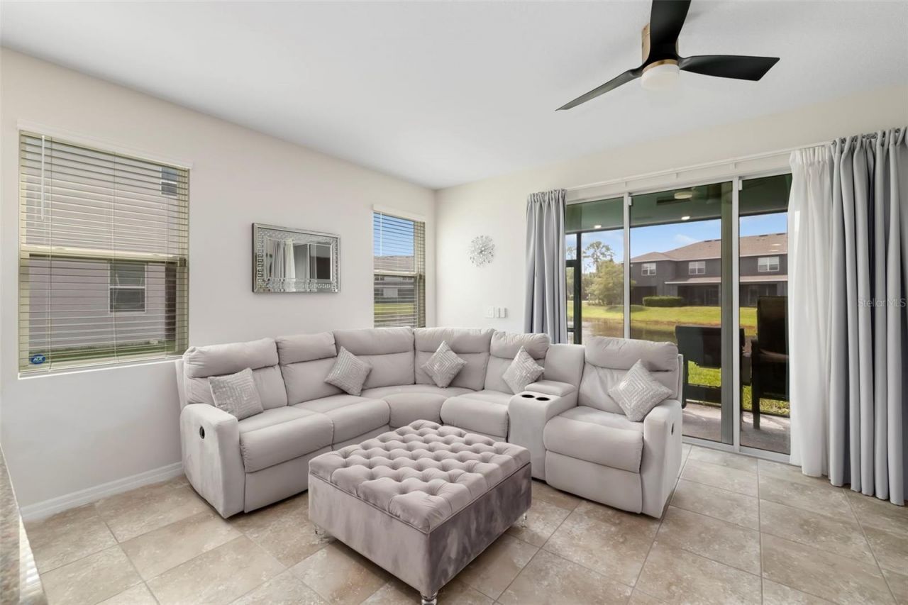 6593 Serenity Falls Ln, Sarasota, FL 34240 Photo