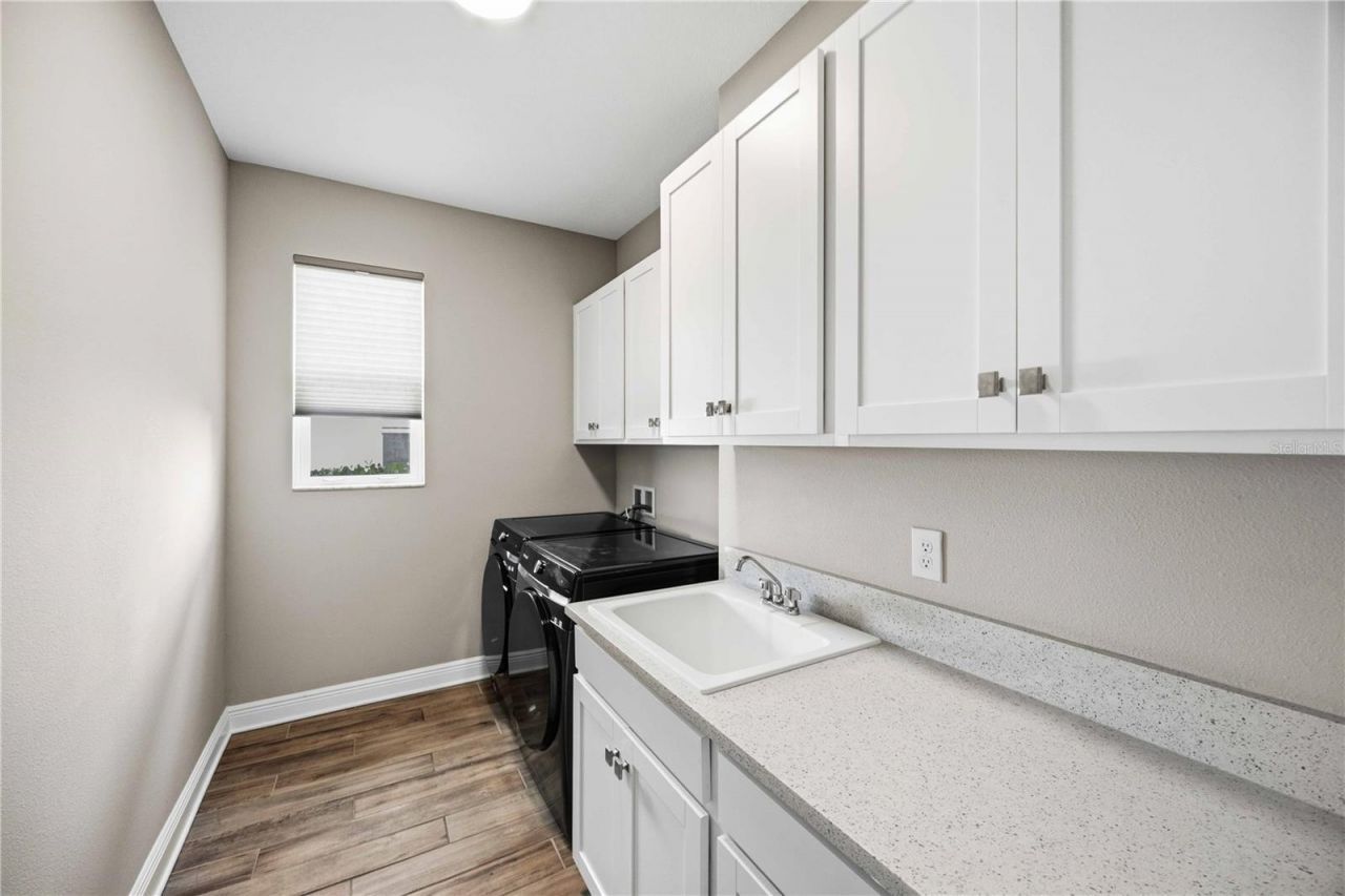 4745 Antrim Drive, Sarasota, FL 34240 Photo
