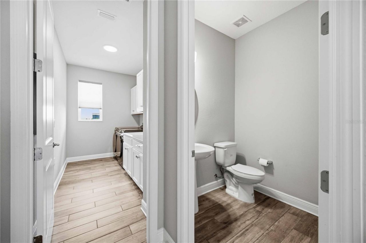4745 Antrim Drive, Sarasota, FL 34240 Photo
