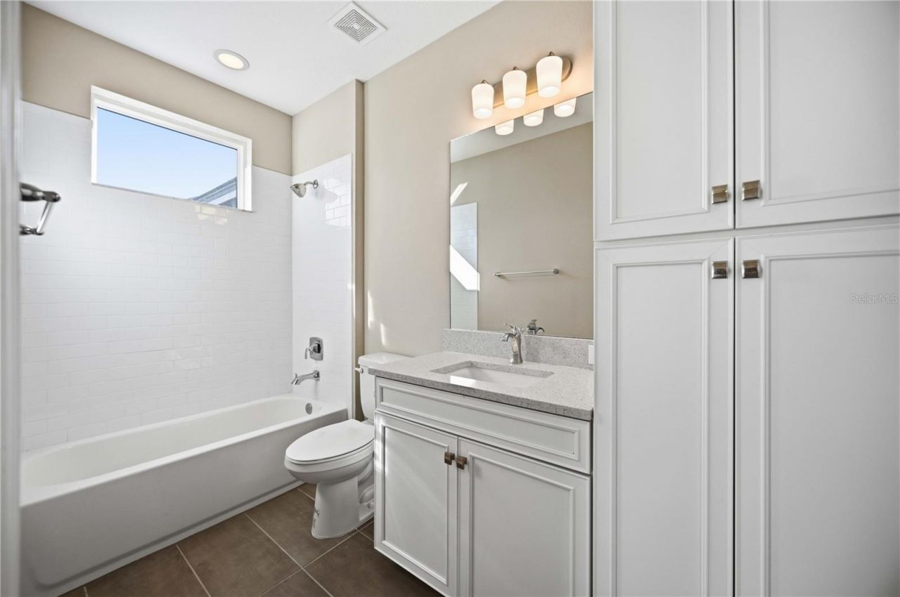 4745 Antrim Drive, Sarasota, FL 34240 Photo