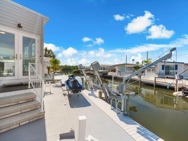 6922 E BAYOU LANE, BRADENTON, FL 34207