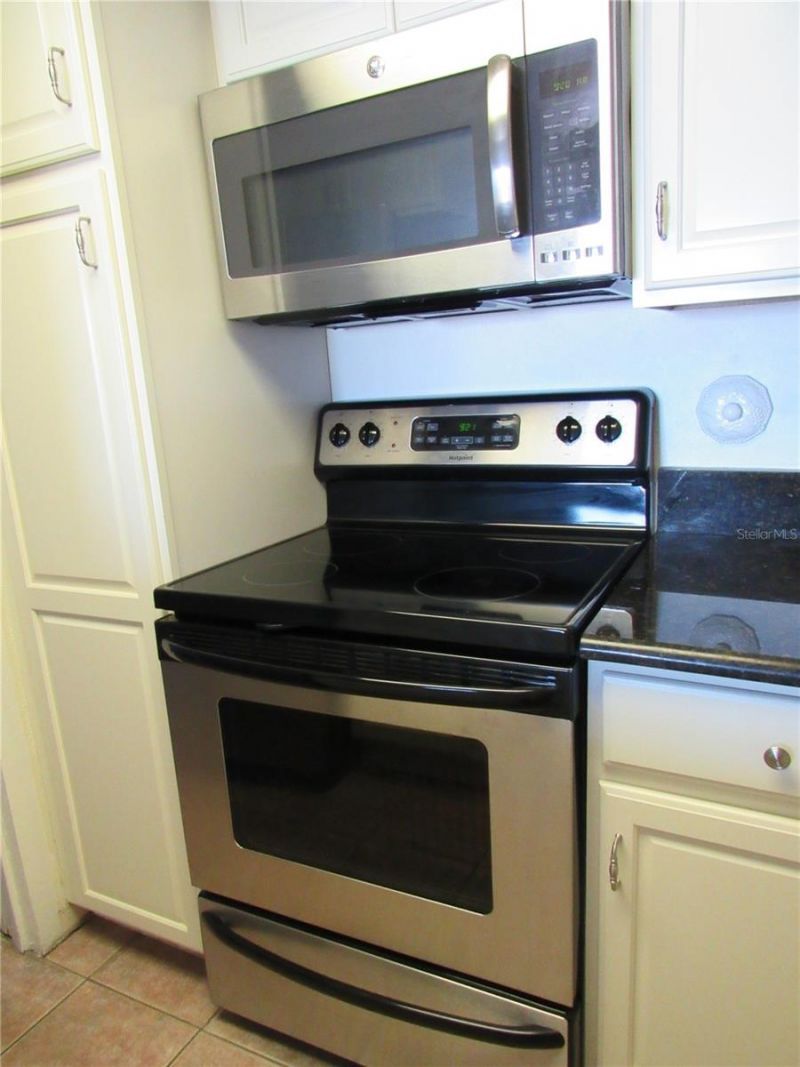901 Gulf Drive S, Unit 2, Bradenton Beach, FL 34217 Photo
