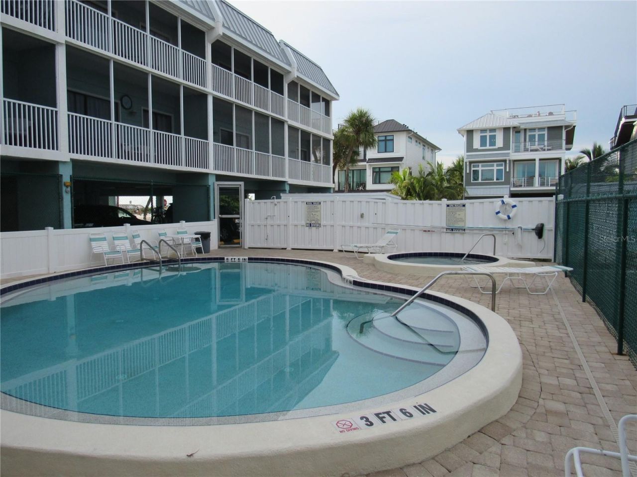901 Gulf Drive S, Unit 2, Bradenton Beach, FL 34217 Photo