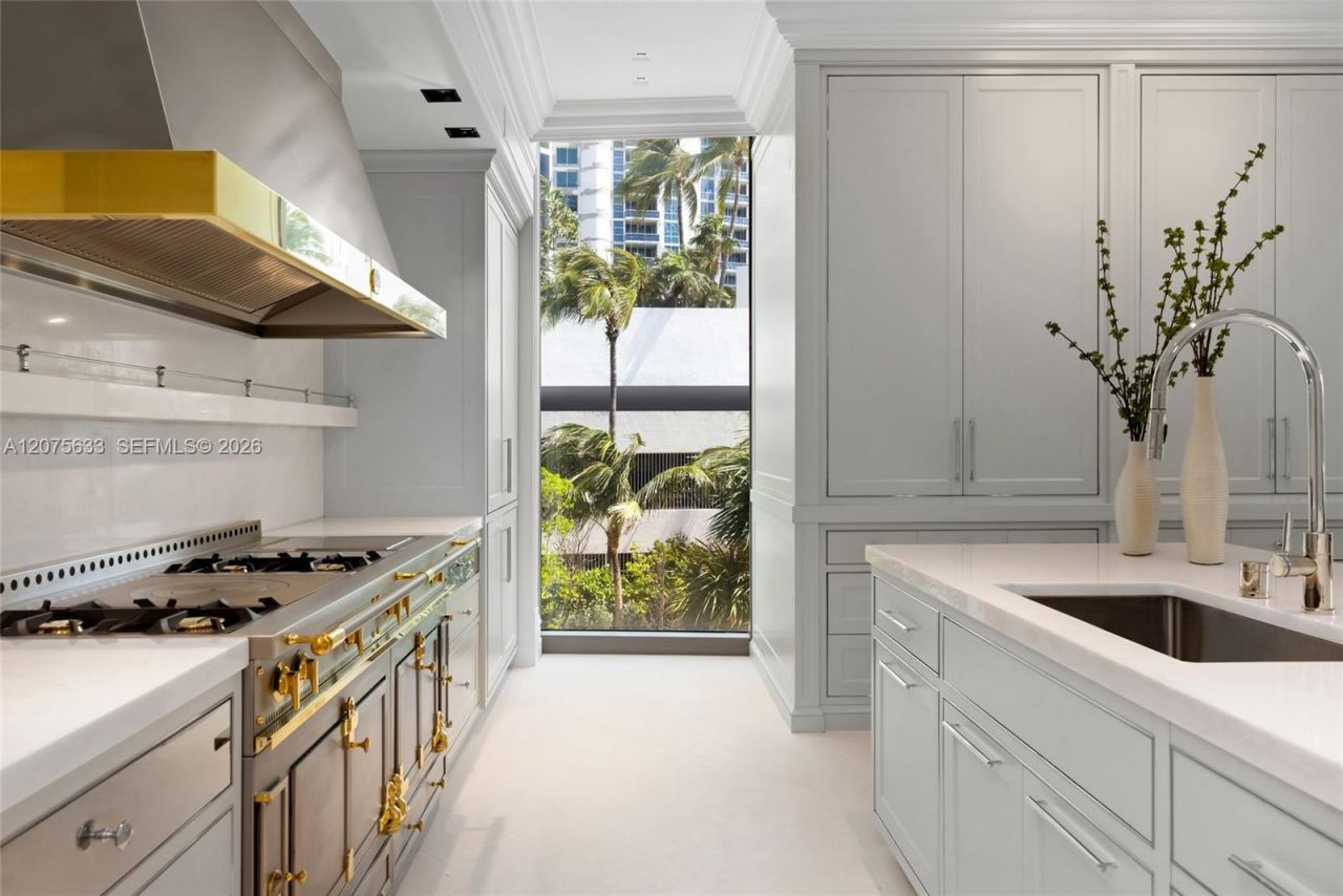 17975 Collins Ave, Unit N-SF-02, Sunny Isles Beach, FL 33160 Photo