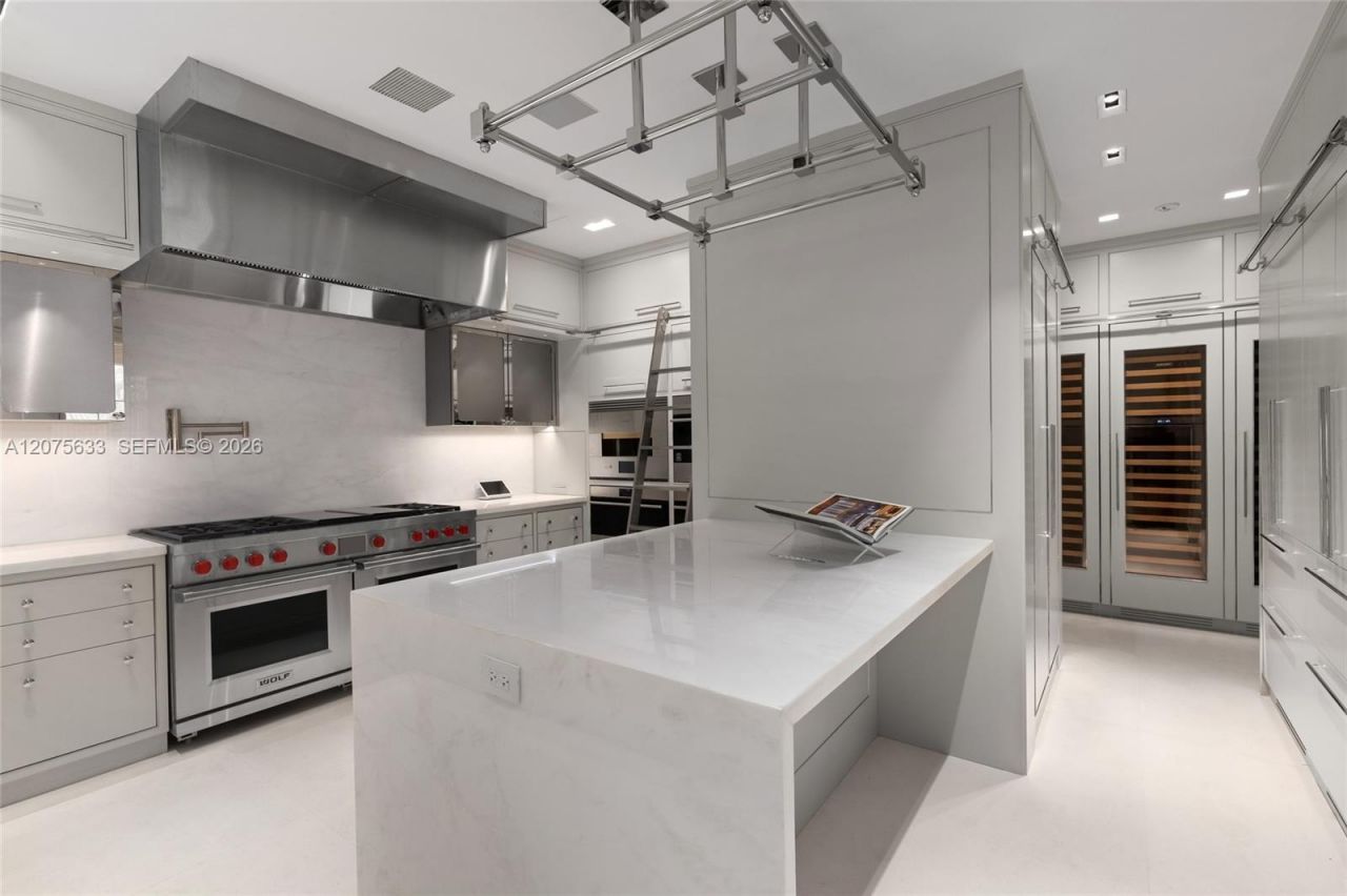 17975 Collins Ave , Unit N-SF-02, Sunny Isles Beach, FL 33160 Photo