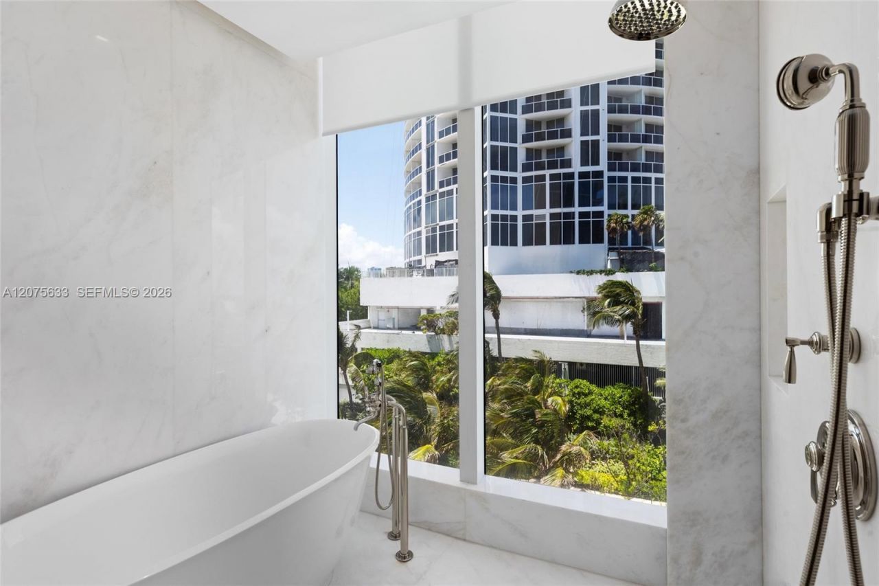 17975 Collins Ave , Unit N-SF-02, Sunny Isles Beach, FL 33160 Photo