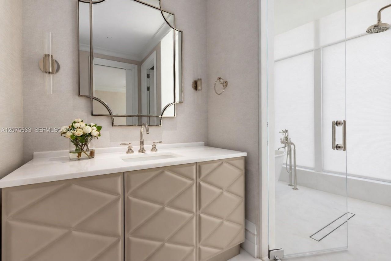 17975 Collins Ave, Unit N-SF-02, Sunny Isles Beach, FL 33160 Photo