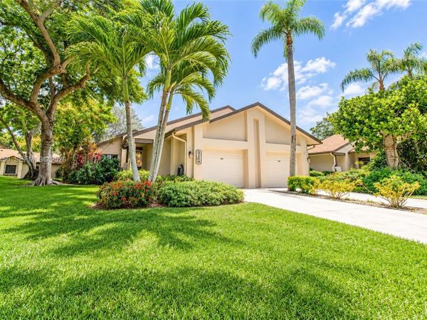5289 Fairway Woods Dr , Unit 2911, Delray Beach, FL 33484