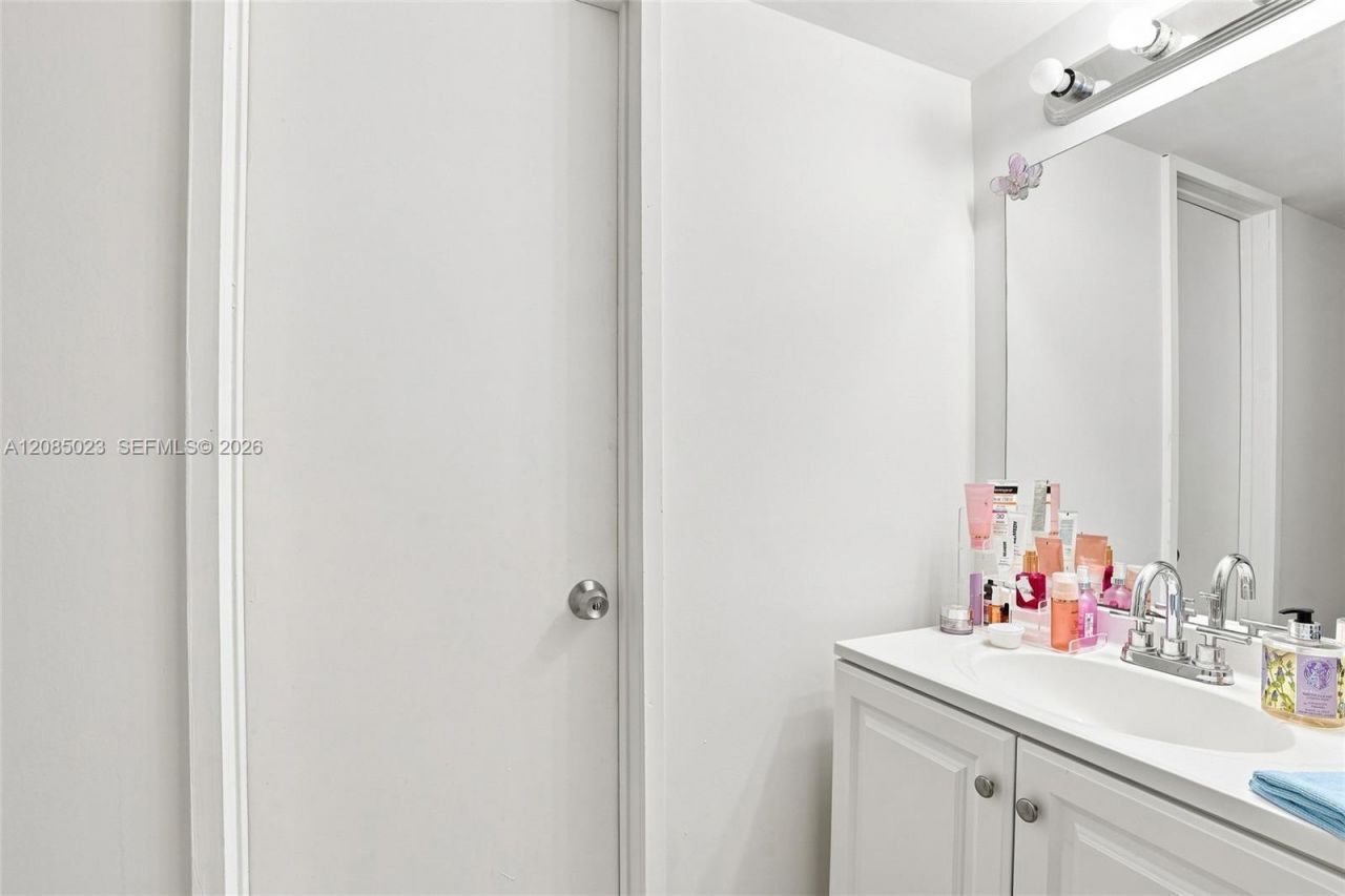 1031 Adams Ave , Unit 1031C, Homestead, FL 33034 Photo
