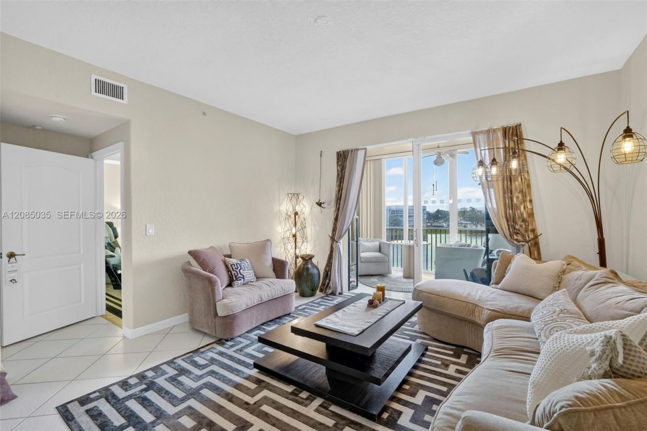 7727 Southampton Ter, Unit 310, Tamarac, FL 33321 Photo