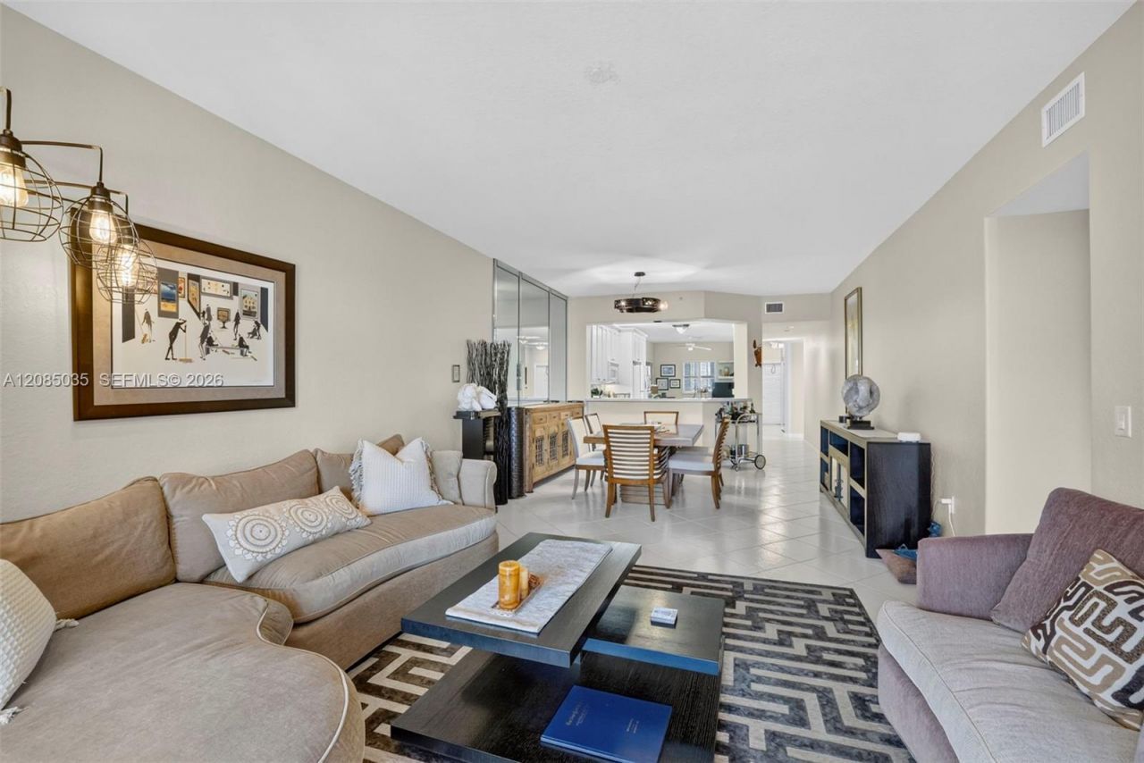 7727 Southampton Ter, Unit 310, Tamarac, FL 33321 Photo