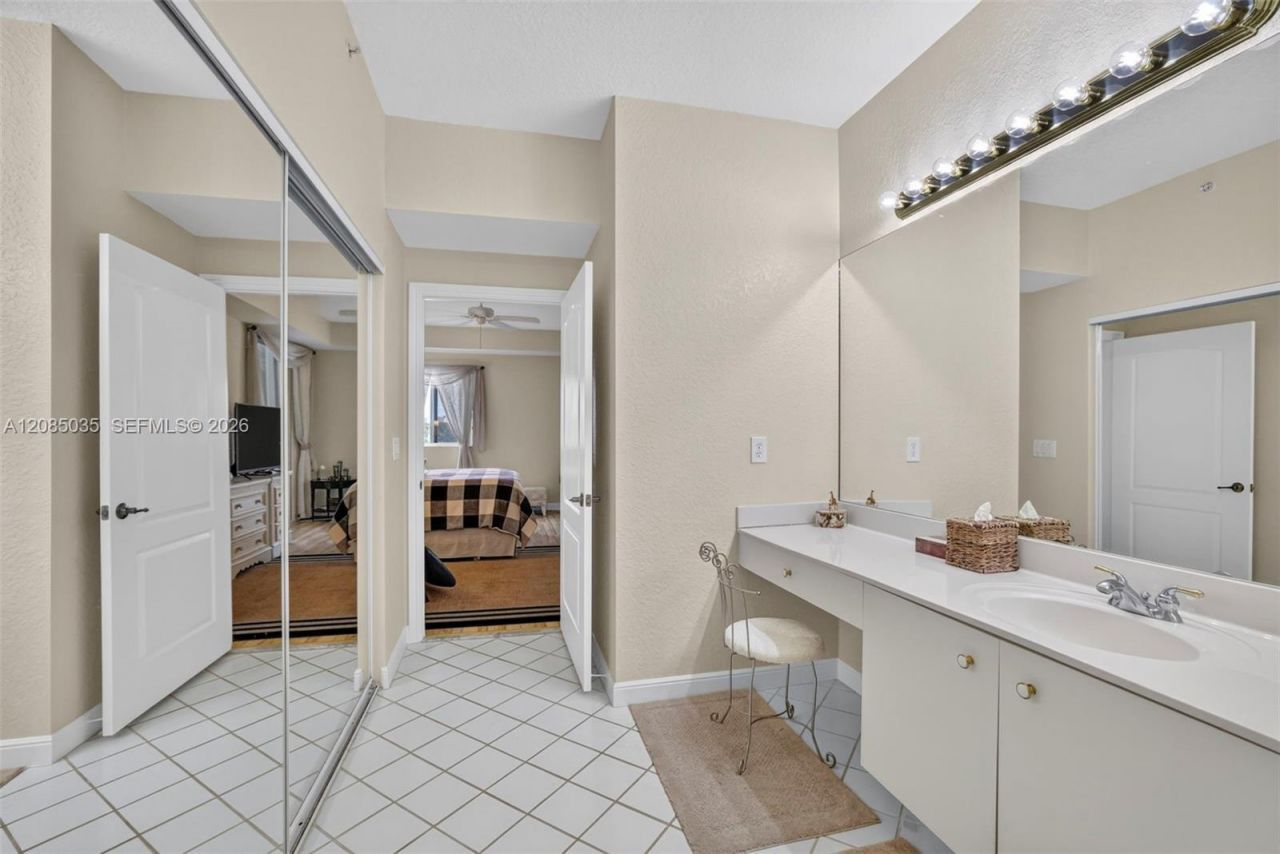 7727 Southampton Ter, Unit 310, Tamarac, FL 33321 Photo