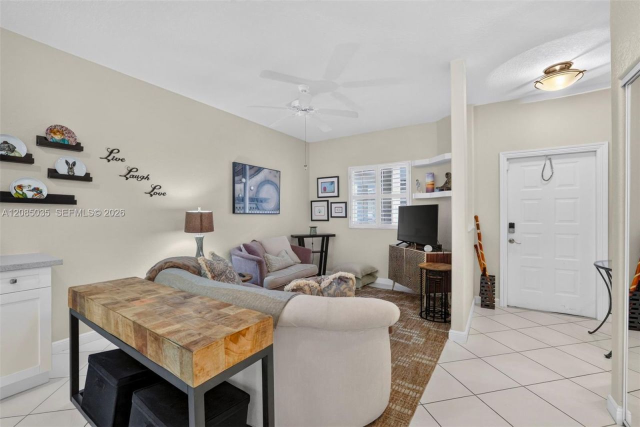 7727 Southampton Ter, Unit 310, Tamarac, FL 33321 Photo
