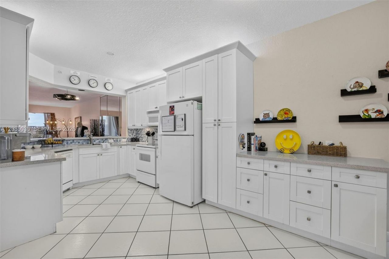 7727 Southampton Ter, Unit 310, Tamarac, FL 33321 Photo