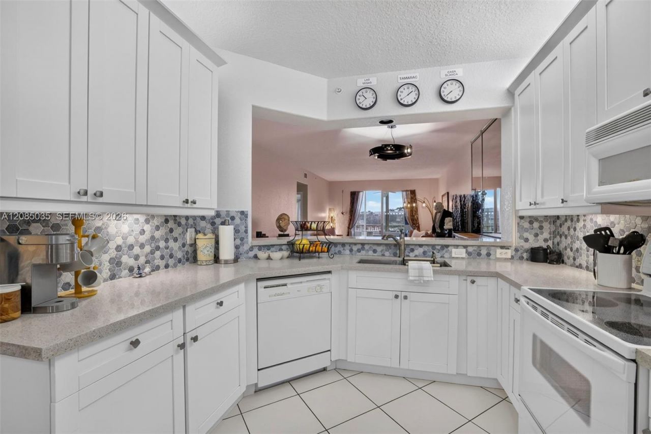 7727 Southampton Ter, Unit 310, Tamarac, FL 33321 Photo