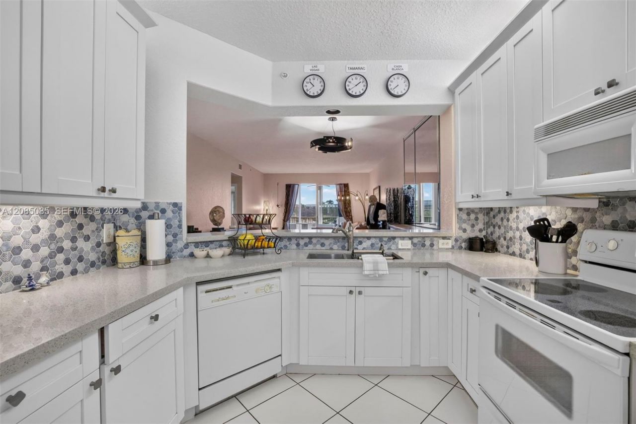 7727 Southampton Ter, Unit 310, Tamarac, FL 33321 Photo