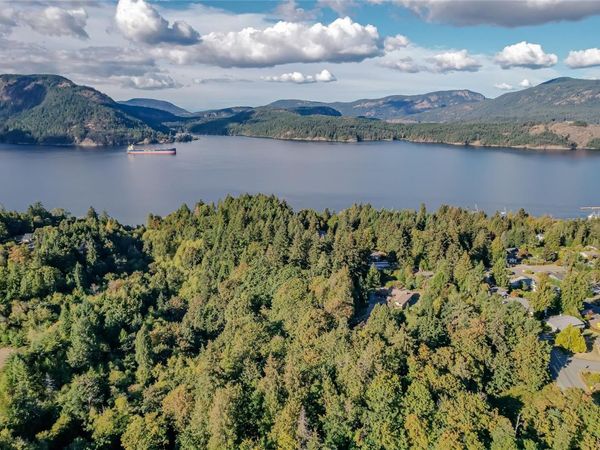 4536 Lanes Rd, Cowichan Bay, BC V0R 1N2