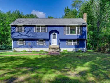 32 Thicket St, Abington, MA 02351