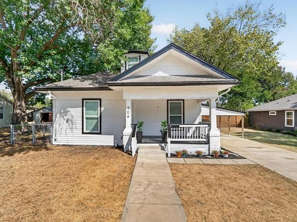 906 Catherine Street, Terrell, TX 75160