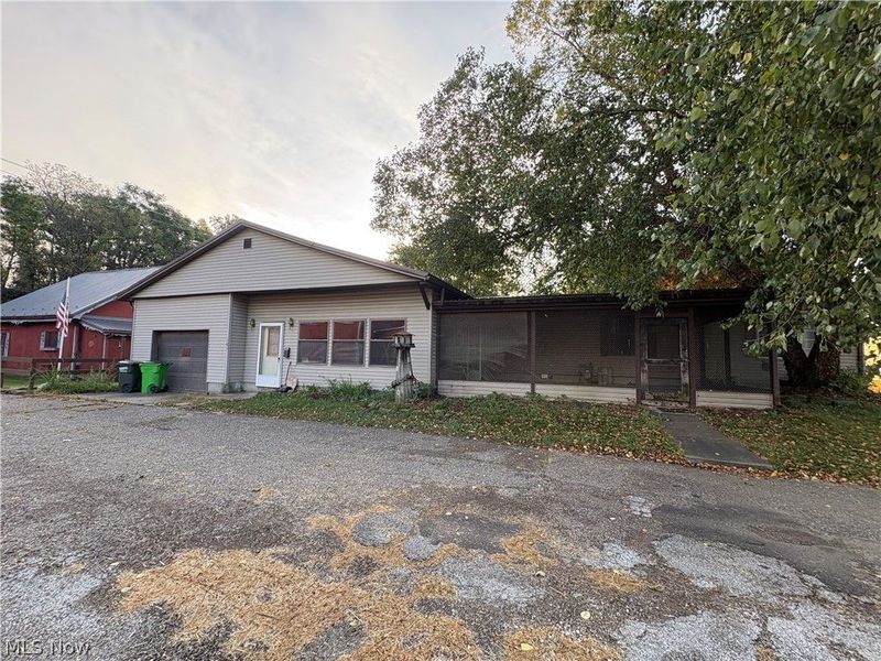 101 Mcconnell Street, Uhrichsville, OH 44683 Photo 1