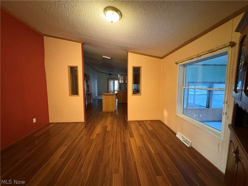 101 Mcconnell Street, Uhrichsville, OH 44683 Photo 10